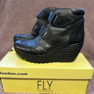 ❌❌SOLD❌❌ FLY LONDON boots